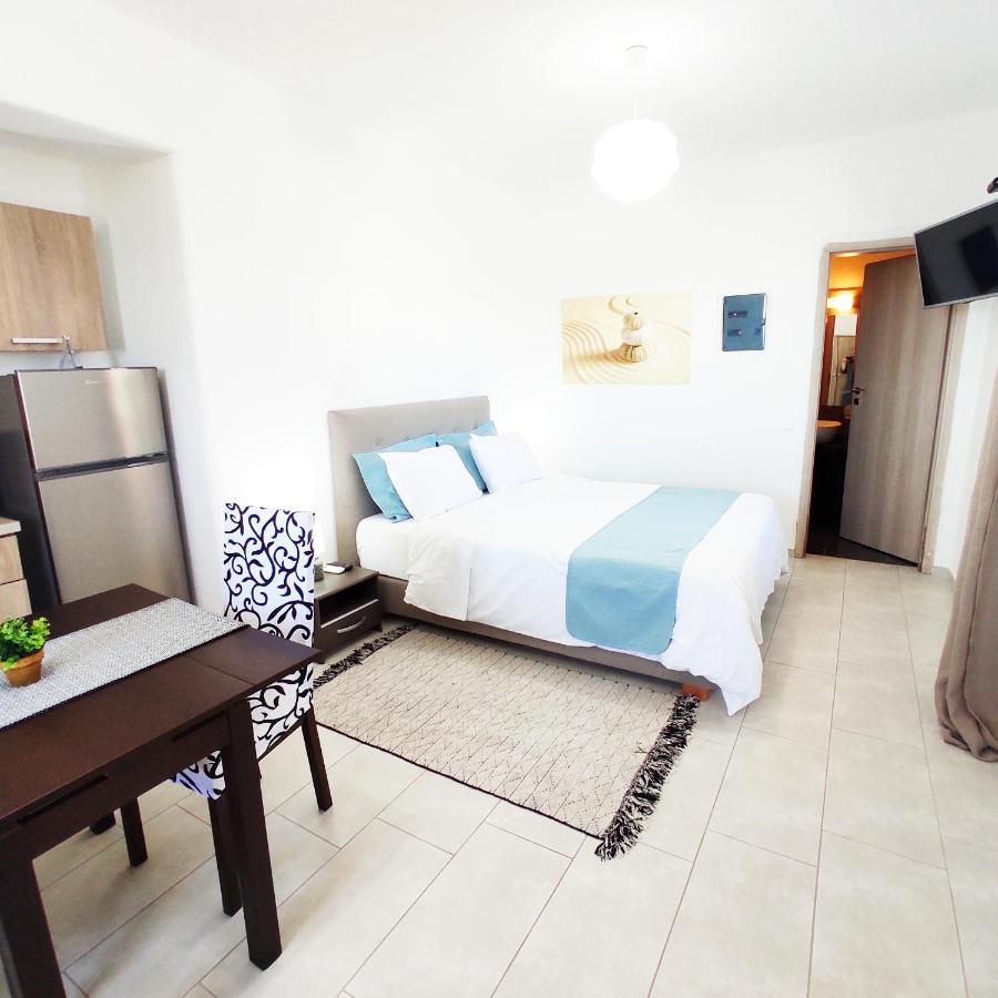 Avalon Cosy Kiku Studio For 2 With Shared Swimming Pool Agrari (Mykonos)